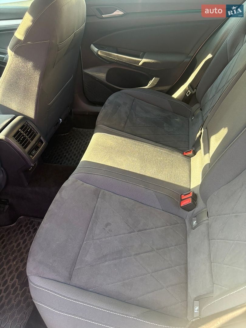 Volkswagen Golf 2021 VIN WVWZZZCDZMW519984 фото оголошення 11 з 14