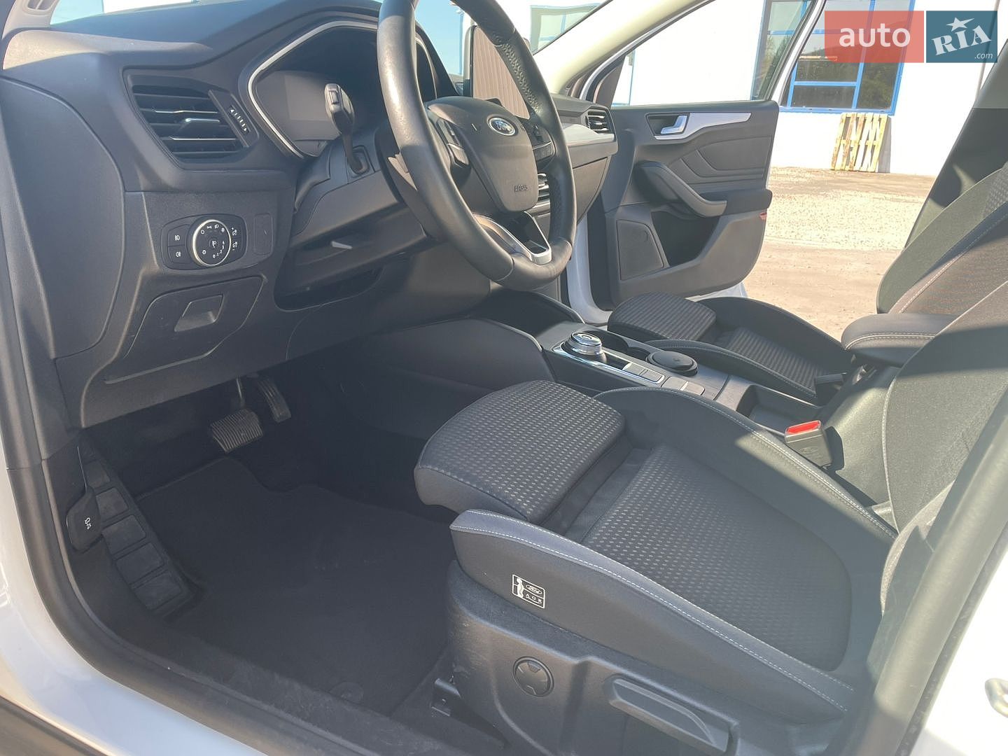 Ford Focus 2020 VIN WF0PXXGCHPLA68164 фото оголошення 14 з 28