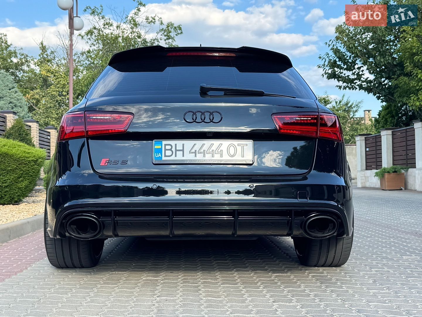 Audi RS6 2016 VIN WUAZZZ4G6GN905531 фото оголошення 13 з 109