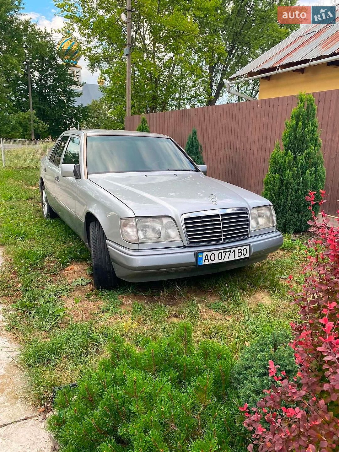Mercedes-Benz E-Class 1995 VIN WDB1240191J048135 фото оголошення 2 з 4