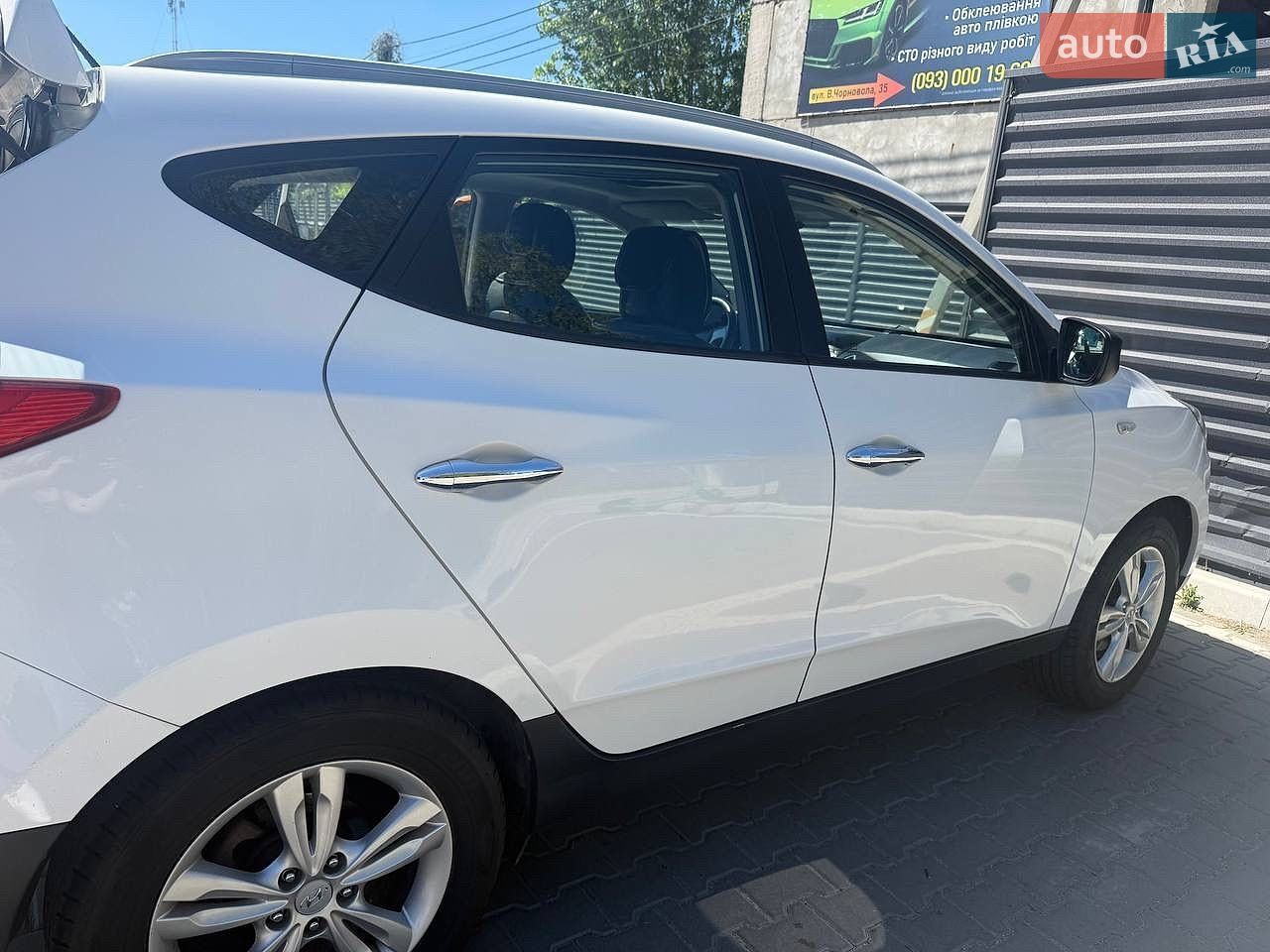 Hyundai Ix35 2011 VIN TMAJT81UACJ219878 фото оголошення 12 з 25
