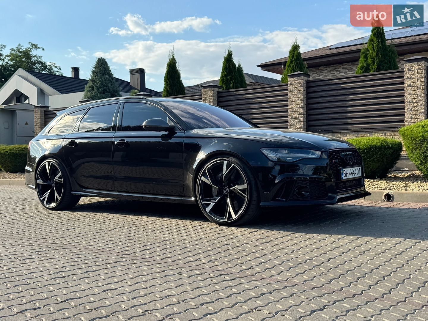 Audi RS6 2016 VIN WUAZZZ4G6GN905531 фото оголошення 62 з 109