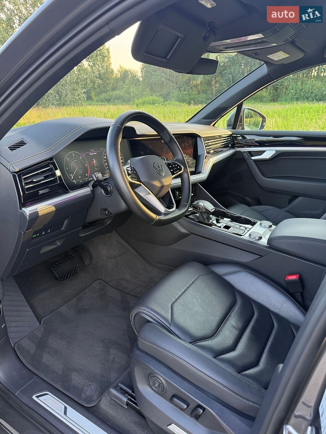 Volkswagen Touareg 2021 VIN WVGZZZCRZMD040575 фото оголошення 5 з 18