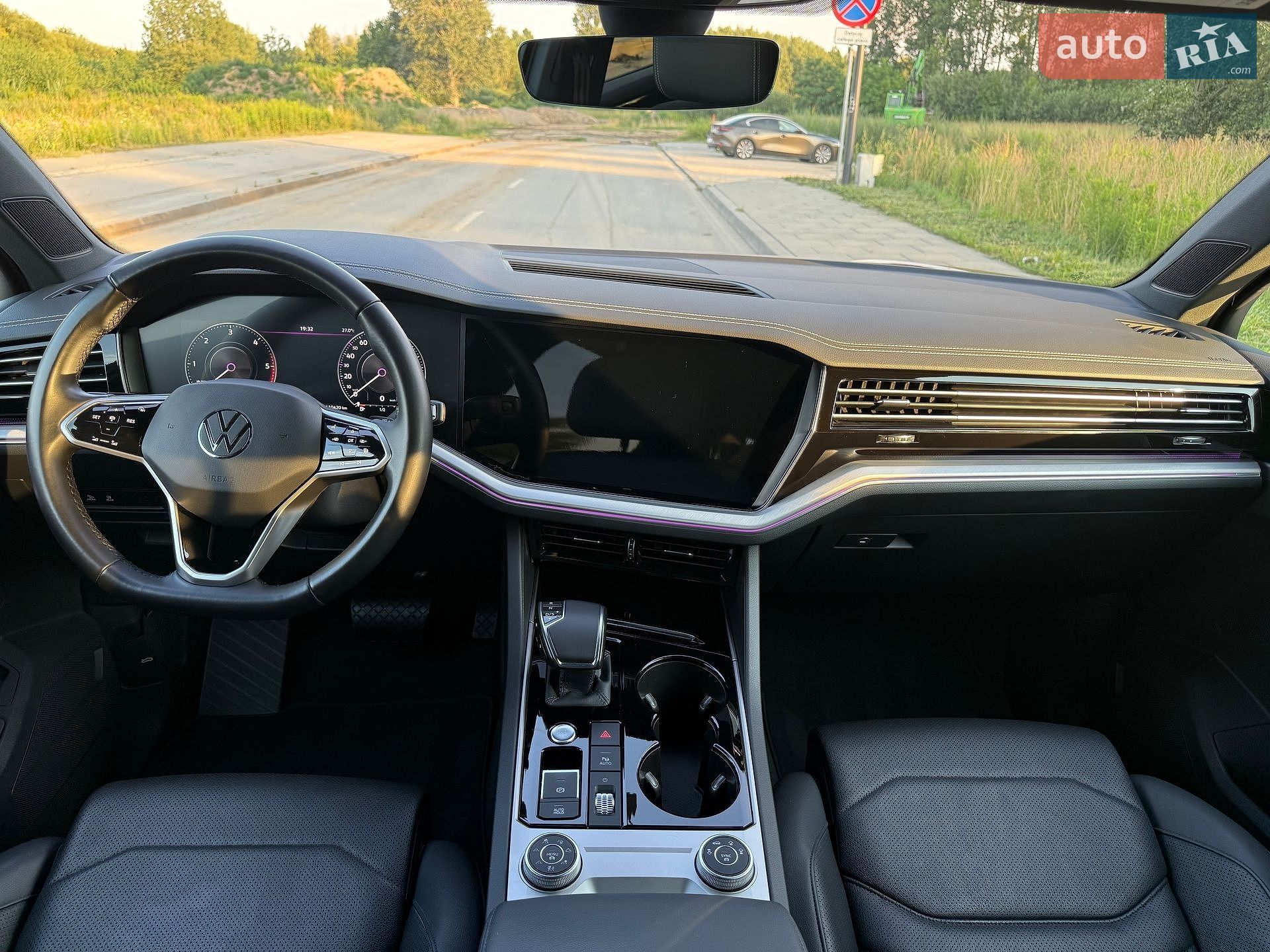 Volkswagen Touareg 2021 VIN WVGZZZCRZMD040575 фото оголошення 16 з 18