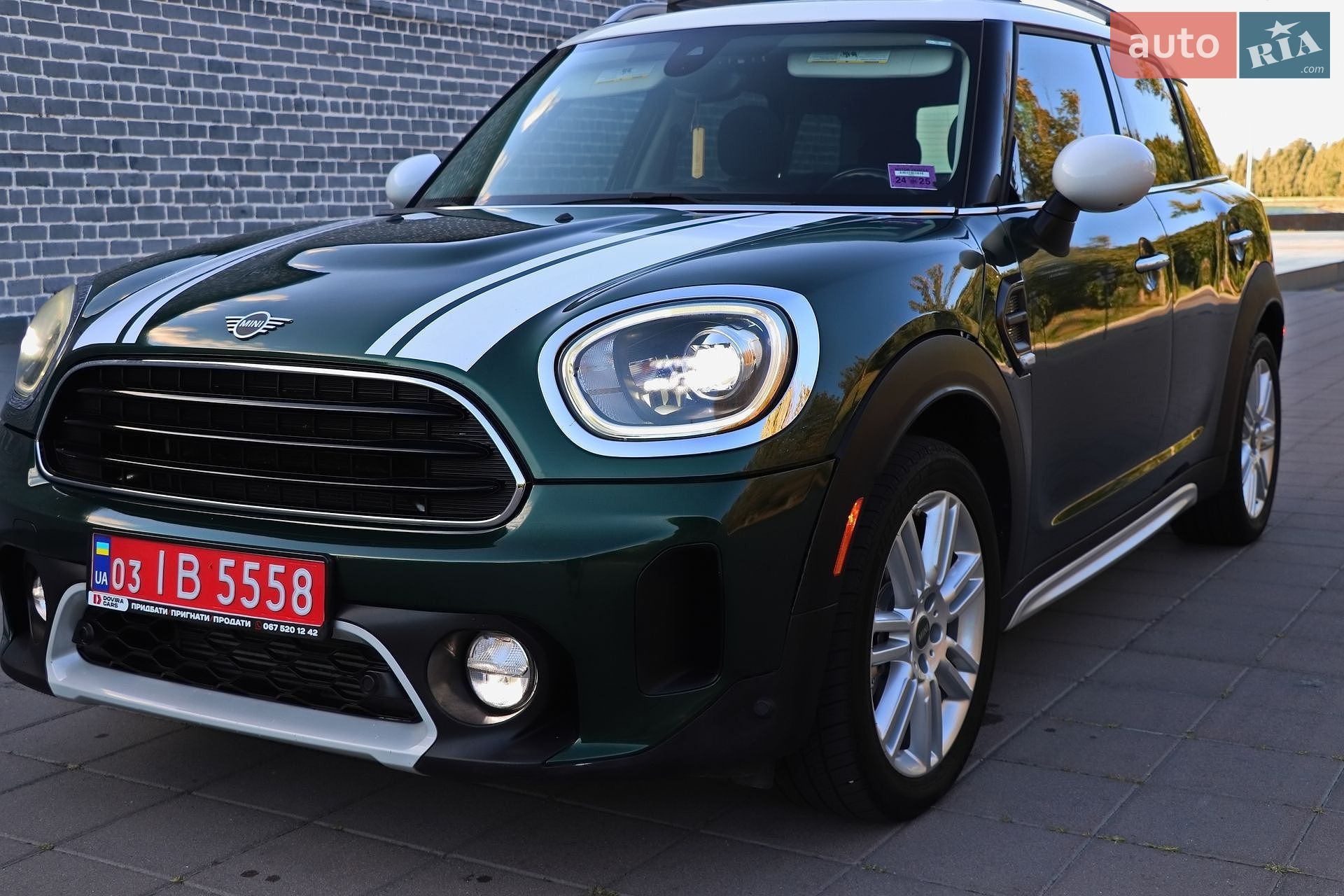MINI Countryman 2018 VIN WMZYS7C57K3F46859 фото оголошення 29 з 34