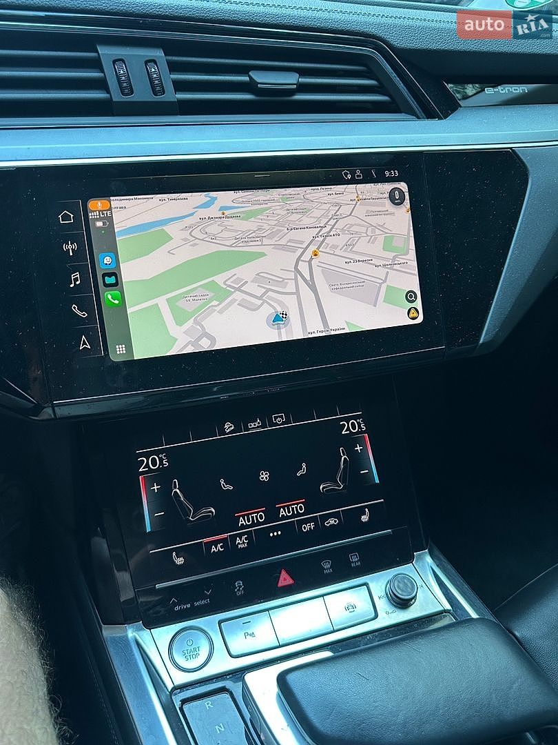 Audi e-tron 2019 VIN WAUZZZGE2LB014717 фото оголошення 9 з 21