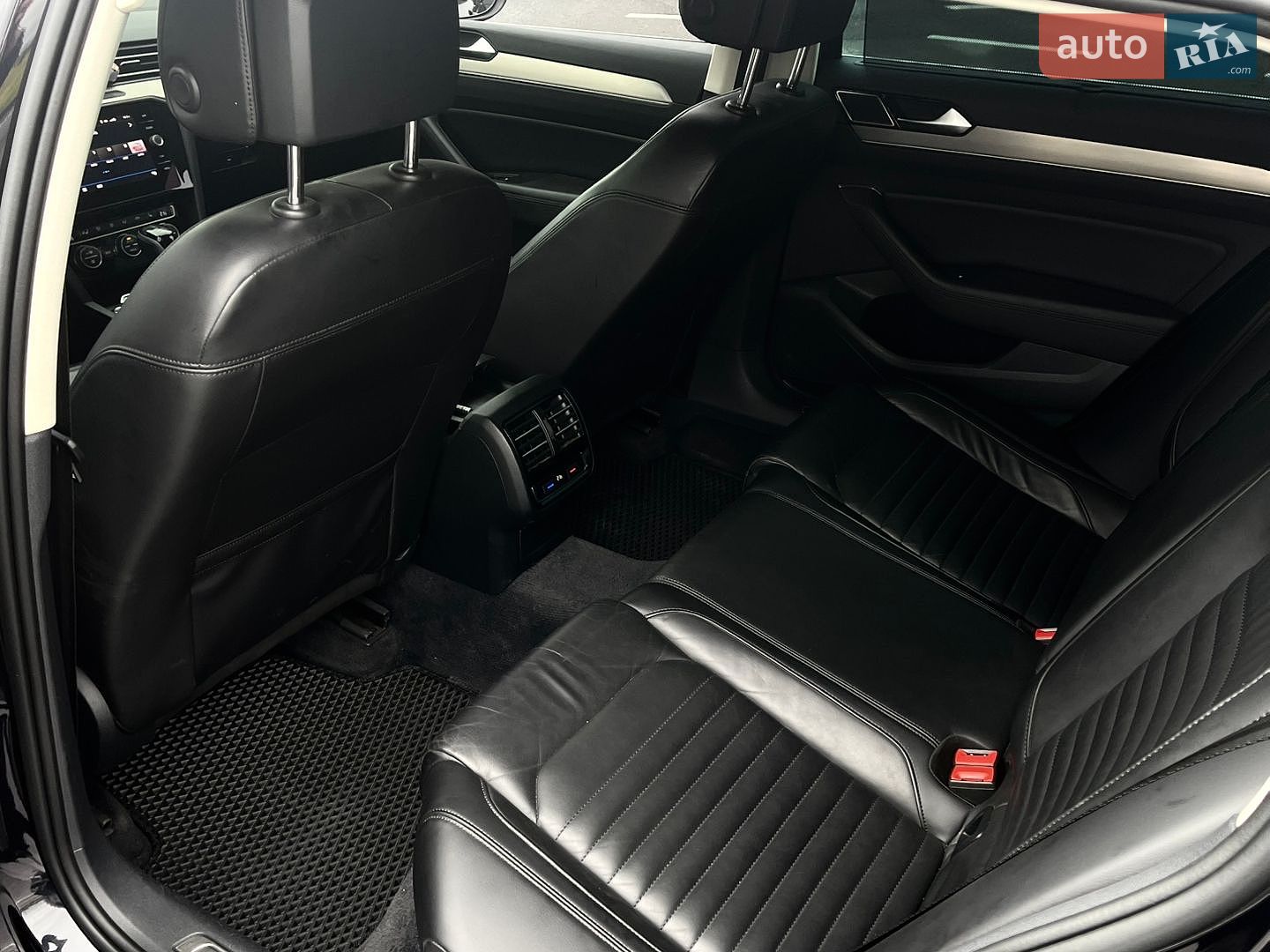 Volkswagen Passat 2015 VIN WVWZZZ3CZGE085783 фото оголошення 18 з 34