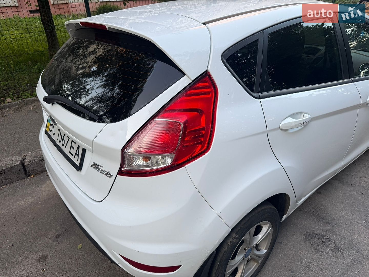 Ford Fiesta 2012 VIN WF0DXXGAKDCS63363 фото оголошення 4 з 26