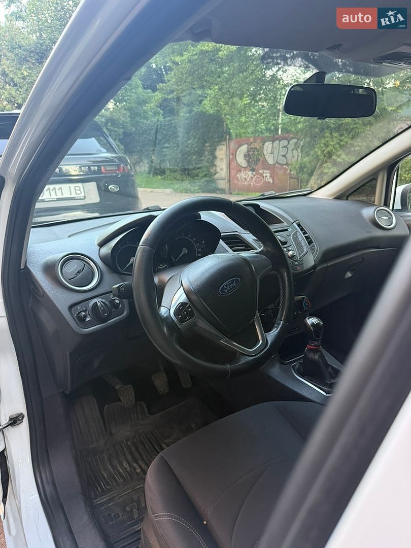 Ford Fiesta 2012 VIN WF0DXXGAKDCS63363 фото оголошення 15 з 26
