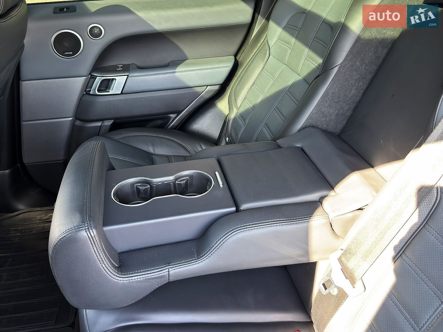 Land Rover Range Rover Sport 2017 VIN SALWV2FV0HA679373 фото оголошення 13 з 22