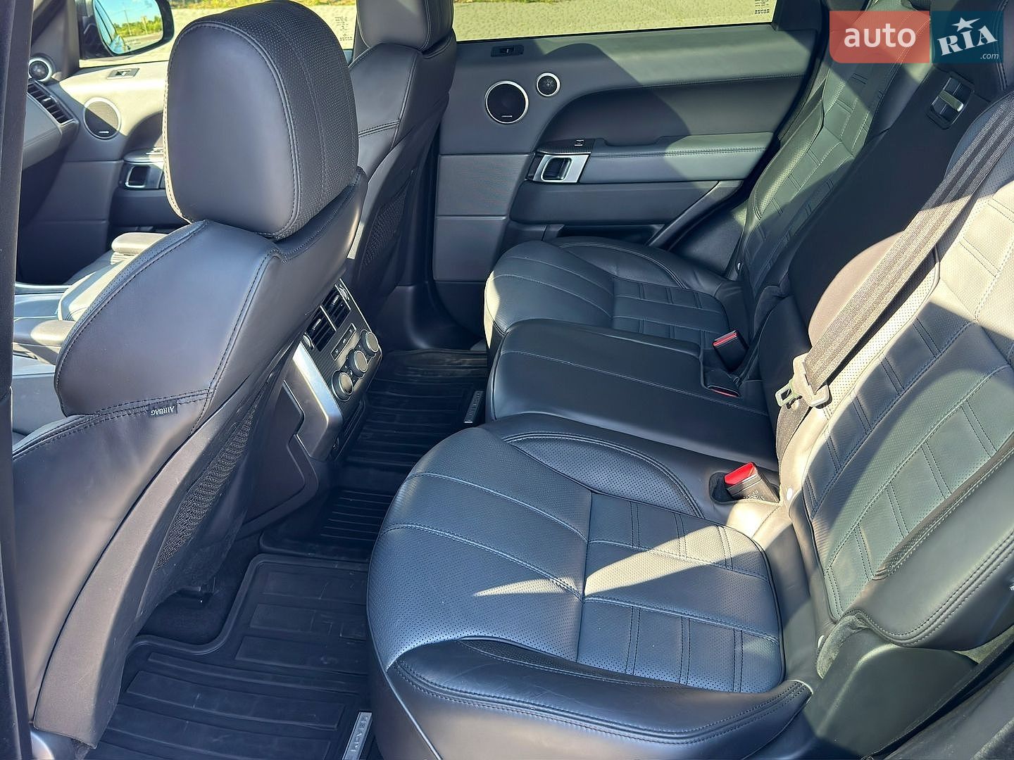 Land Rover Range Rover Sport 2017 VIN SALWV2FV0HA679373 фото оголошення 12 з 22