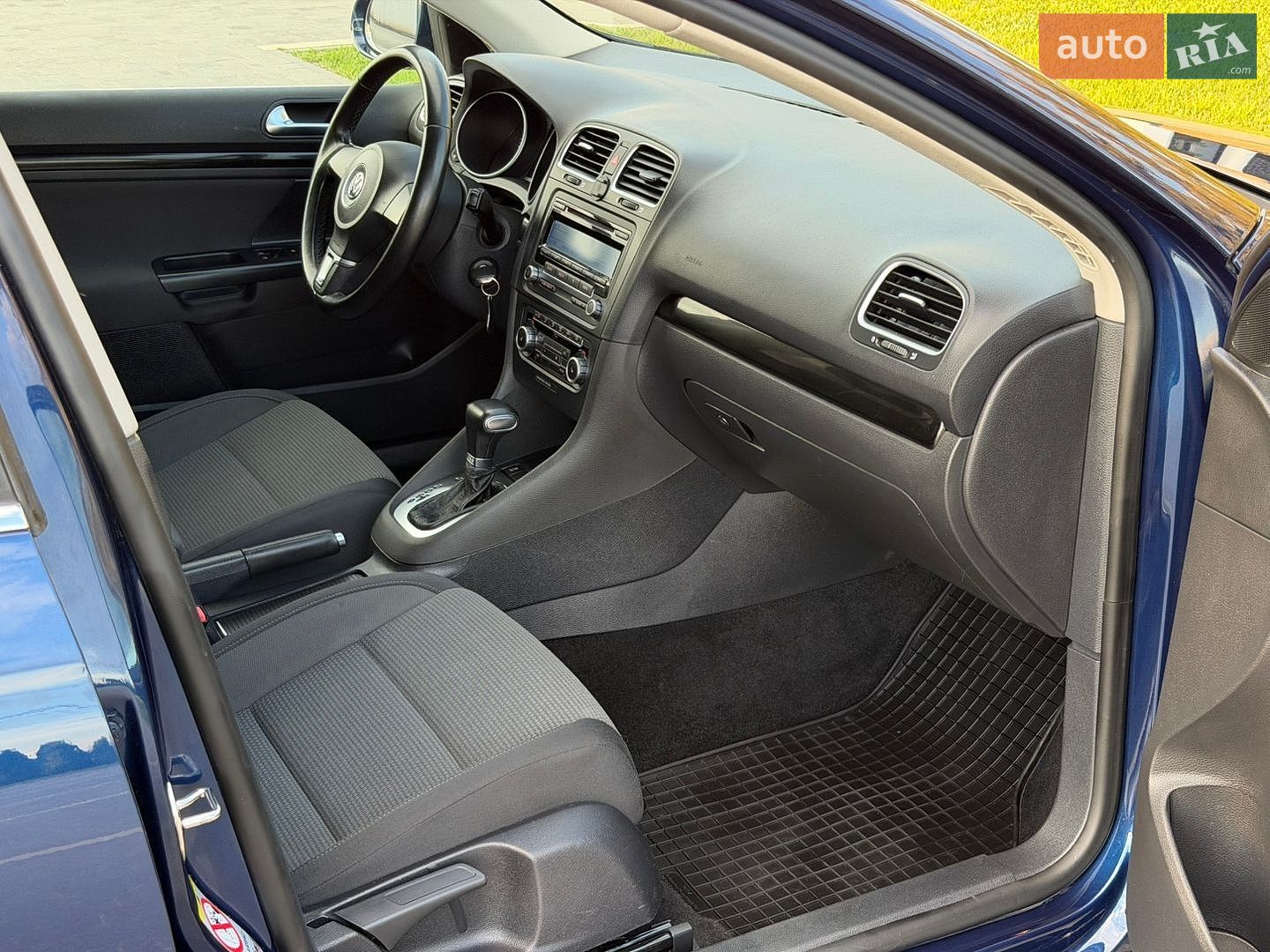 Volkswagen Golf 2010 VIN WVWZZZ1KZBM649211 фото оголошення 48 з 56