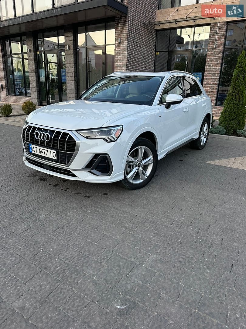 Audi Q3 2023 VIN WA1EECF35R1027707 фото оголошення 2 з 54