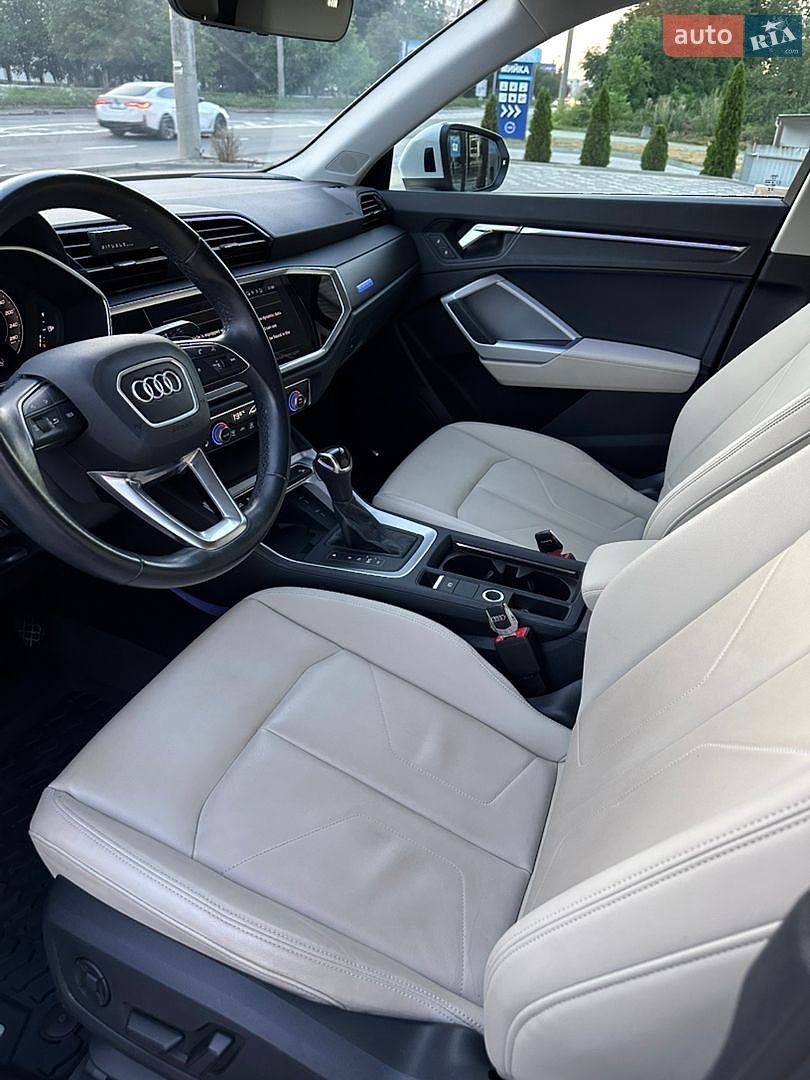 Audi Q3 2023 VIN WA1EECF35R1027707 фото оголошення 22 з 54