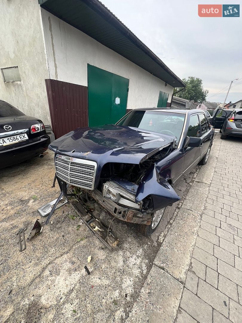 Mercedes-Benz E-Class 1994 VIN WDB12313092032094 фото оголошення 2 з 10