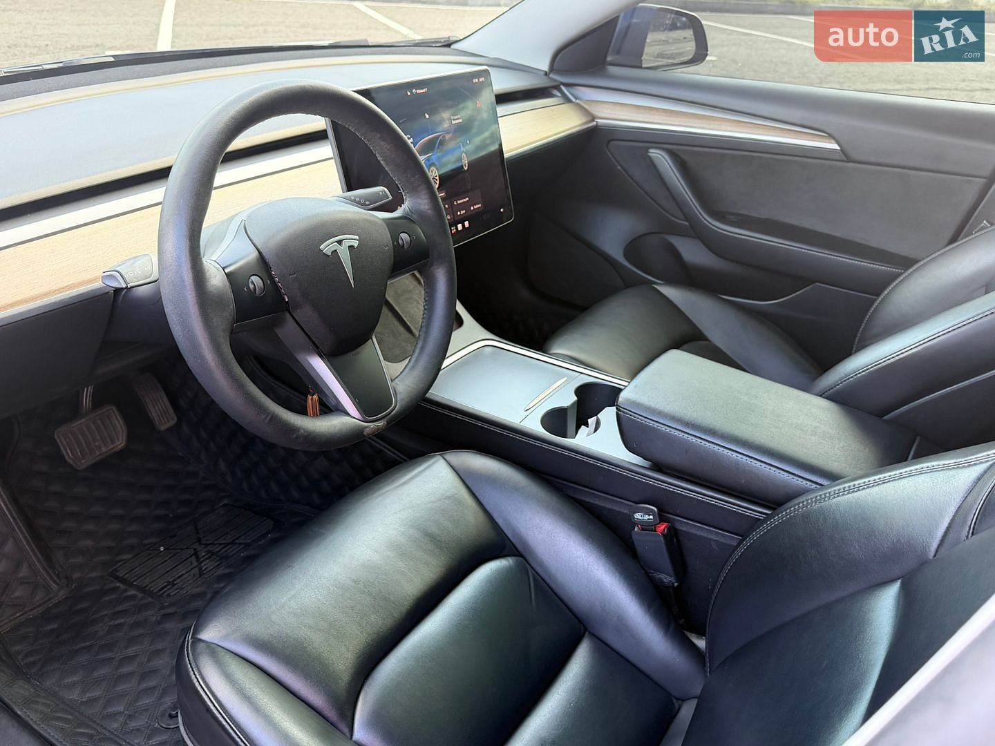 Tesla Model 3 2022 VIN 5YJ3E1EA9NF188998 фото оголошення 18 з 46