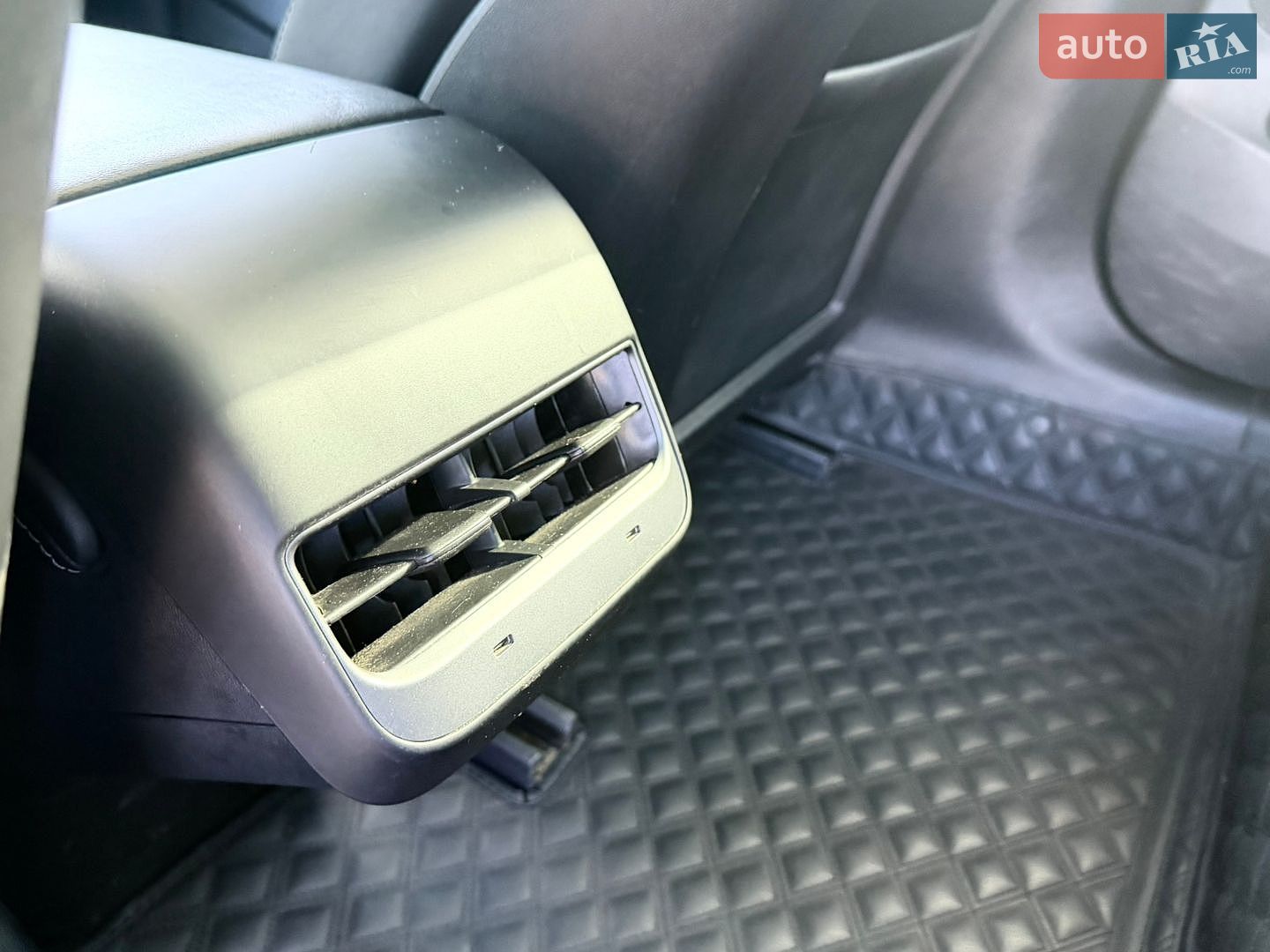 Tesla Model 3 2022 VIN 5YJ3E1EA9NF188998 фото оголошення 30 з 46