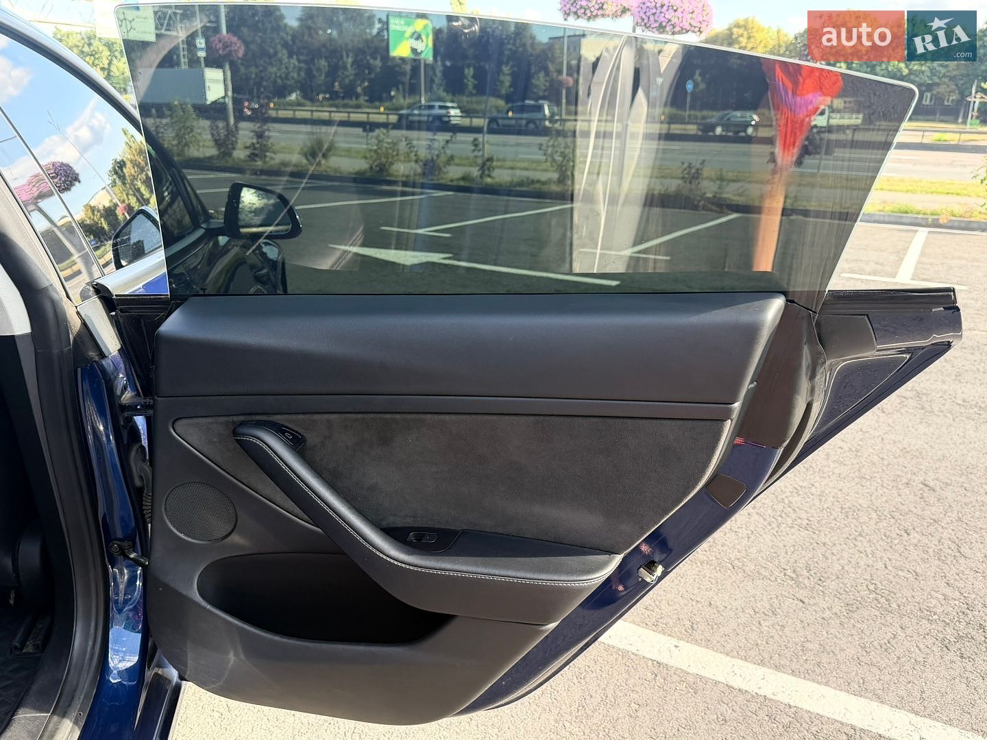Tesla Model 3 2022 VIN 5YJ3E1EA9NF188998 фото оголошення 31 з 46
