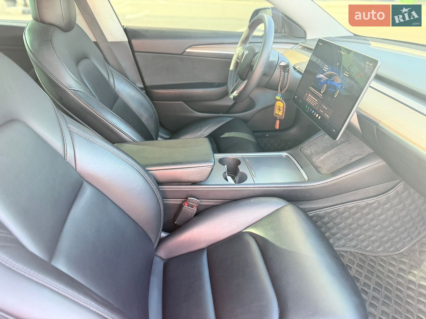 Tesla Model 3 2022 VIN 5YJ3E1EA9NF188998 фото оголошення 42 з 46