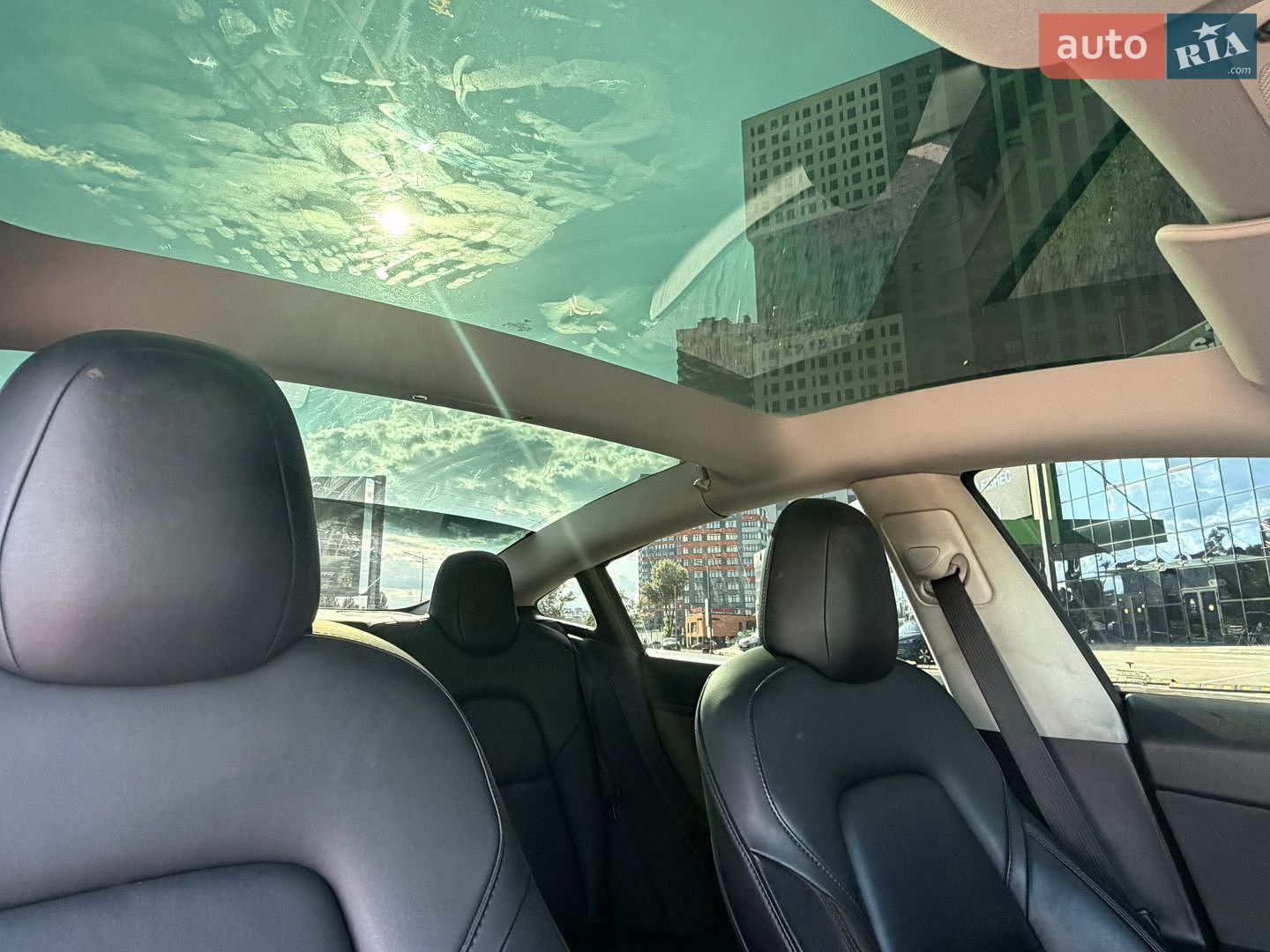 Tesla Model 3 2022 VIN 5YJ3E1EA9NF188998 фото оголошення 44 з 46