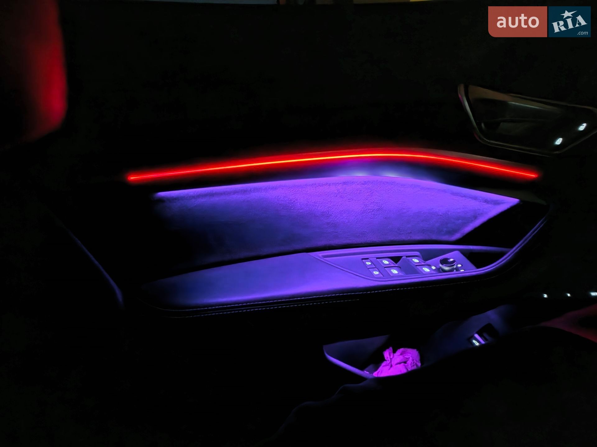 Audi e-tron 2019 VIN WA1VABGE4KB012072 фото оголошення 39 з 46