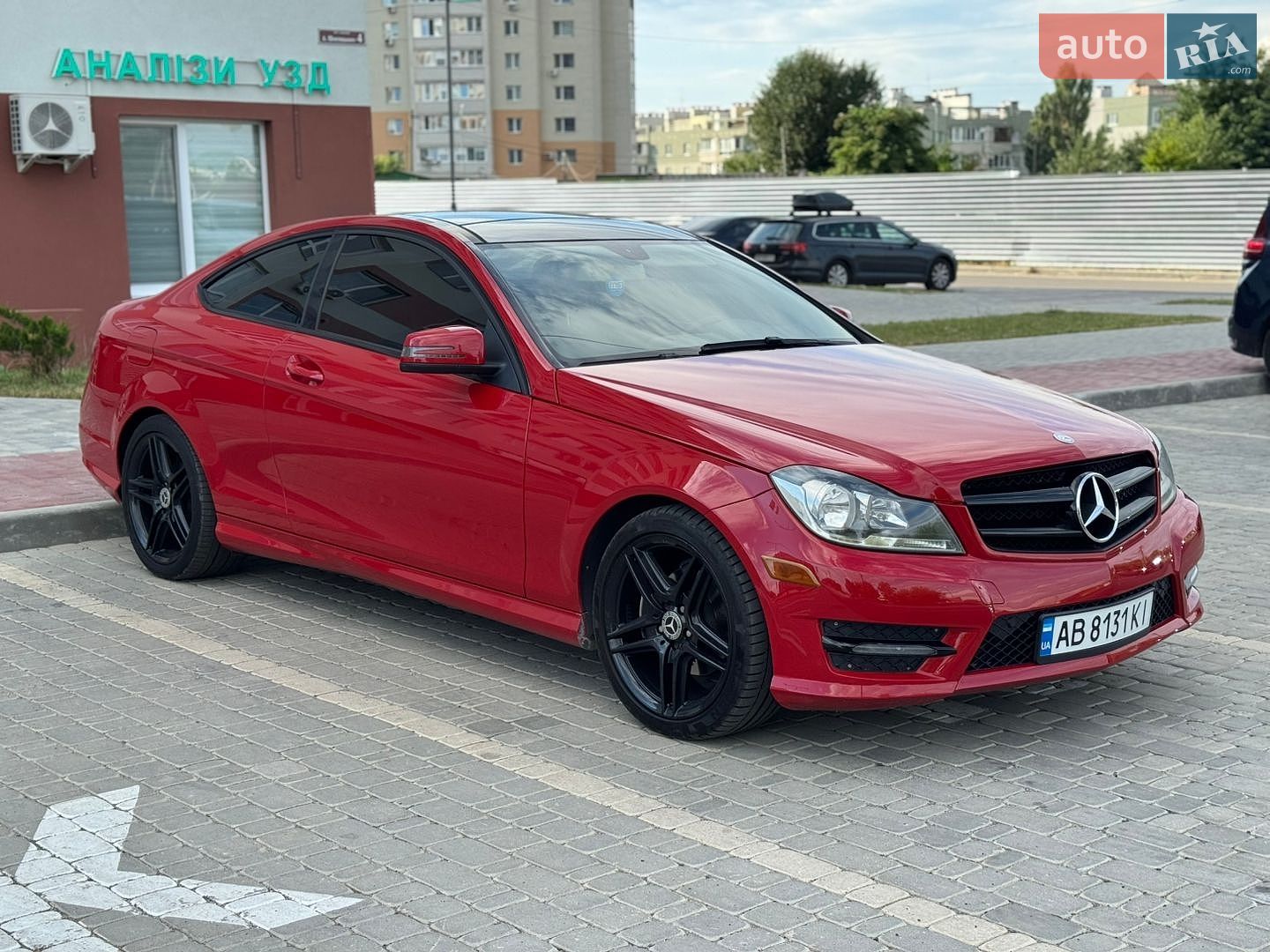 Mercedes-Benz C-Class 2013 VIN WDDGJ4HB4EG210940 фото оголошення 3 з 52
