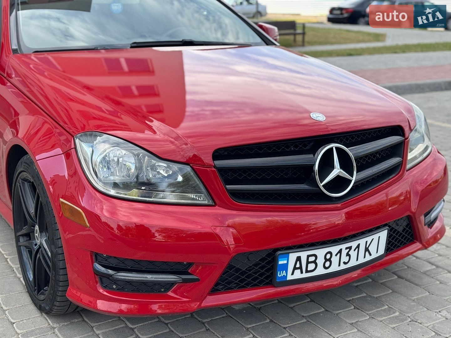 Mercedes-Benz C-Class 2013 VIN WDDGJ4HB4EG210940 фото оголошення 17 з 52