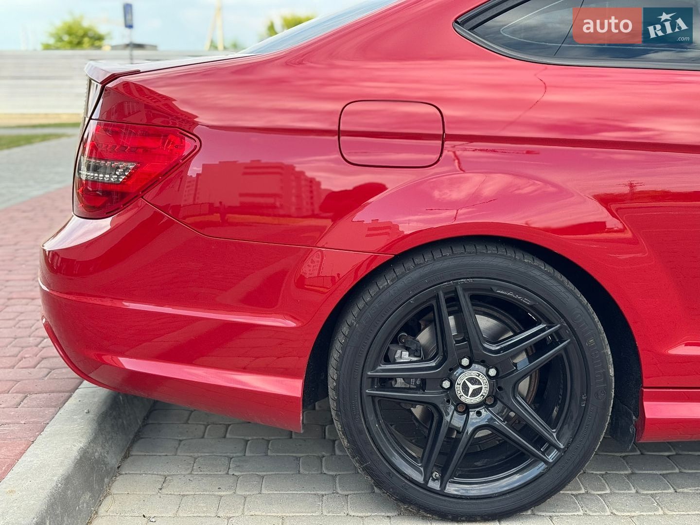 Mercedes-Benz C-Class 2013 VIN WDDGJ4HB4EG210940 фото оголошення 28 з 52