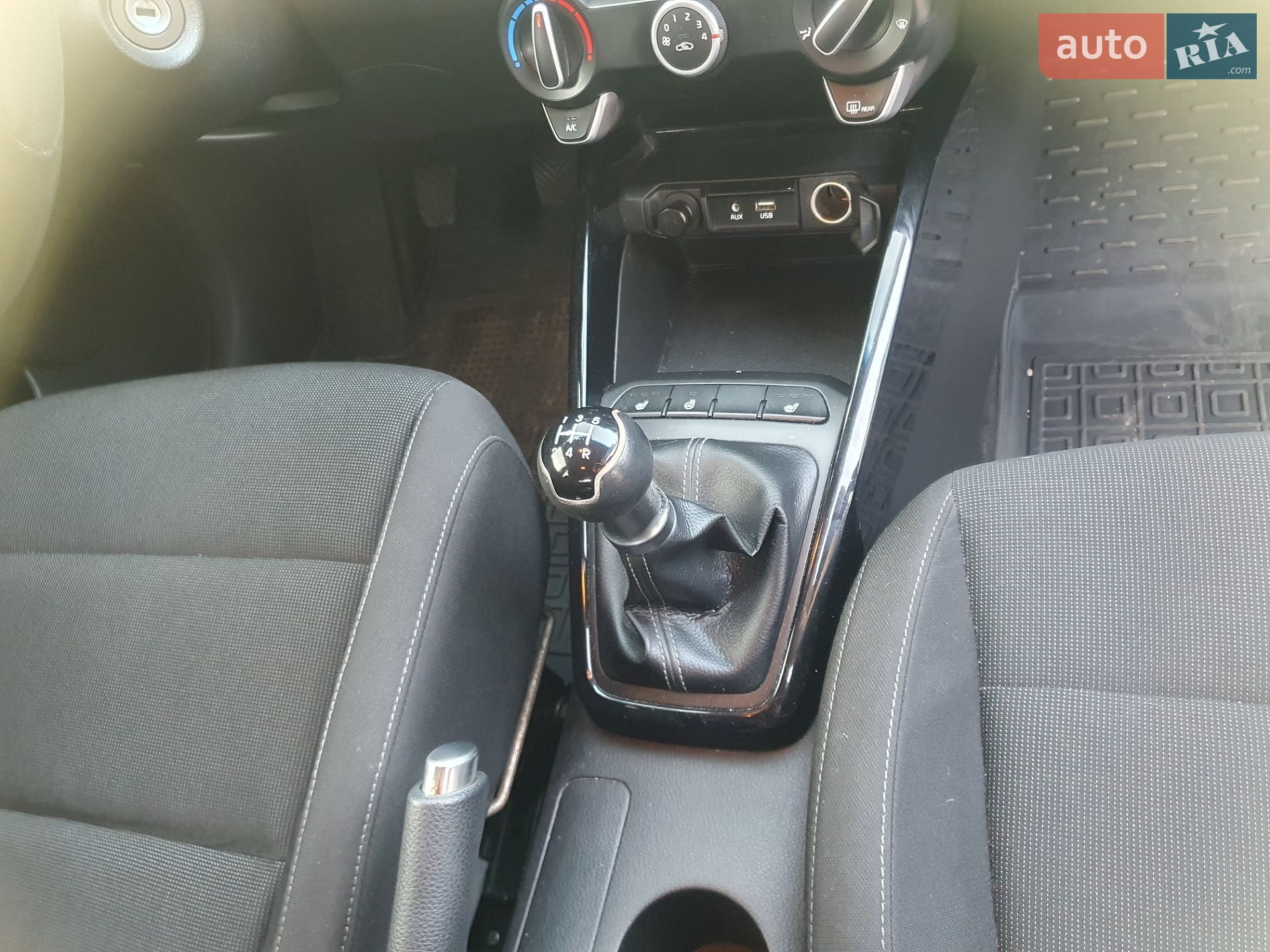 Kia Rio 2018 VIN KNADC512AK6243297 фото оголошення 13 з 19