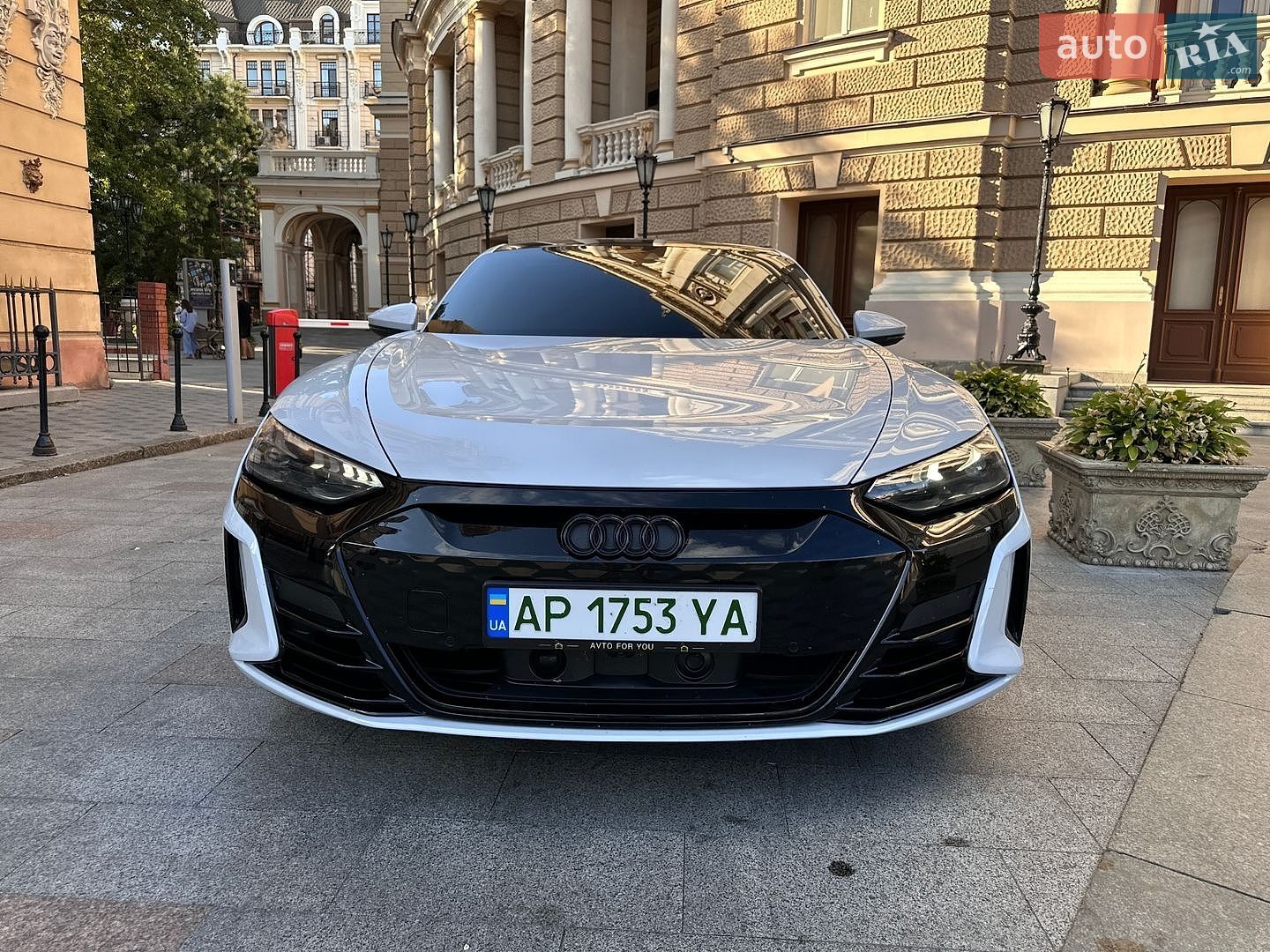 Audi e-tron GT 2021 VIN WAUDJBFW3N7004061 фото оголошення 3 з 62