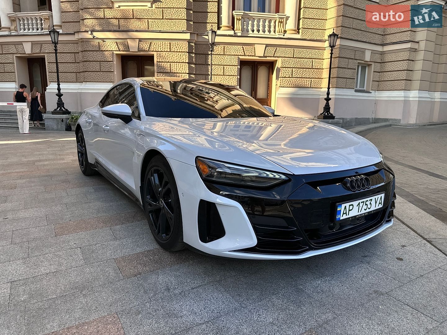 Audi e-tron GT 2021 VIN WAUDJBFW3N7004061 фото оголошення 4 з 62