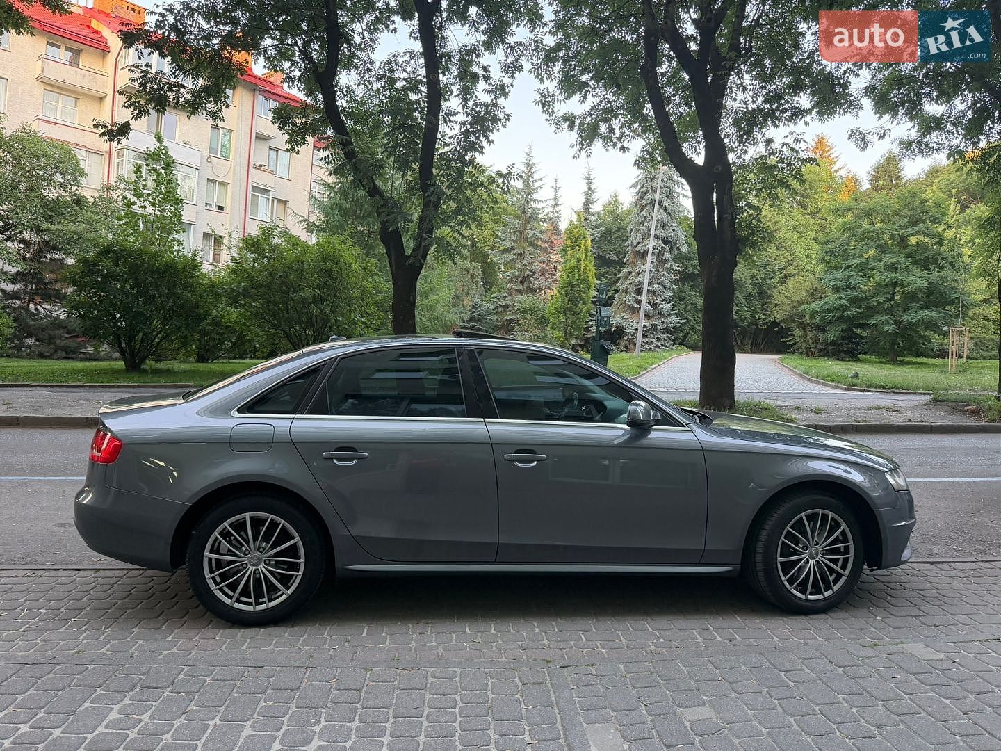 Audi A4 2012 VIN WAUFFAFL7CA119966 фото оголошення 6 з 14