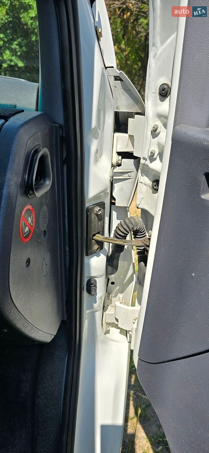 Mercedes-Benz Vito 2000 VIN VSA63809413332508 фото оголошення 2 з 30