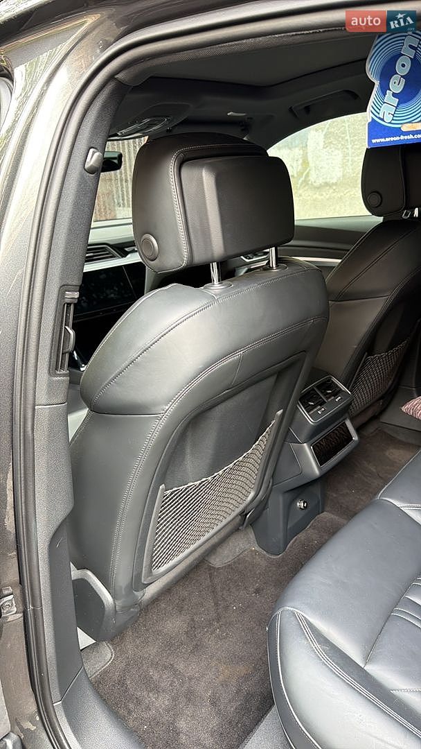 Audi e-tron Sportback 2021 VIN WAUZZZGE4NB017752 фото оголошення 15 з 18