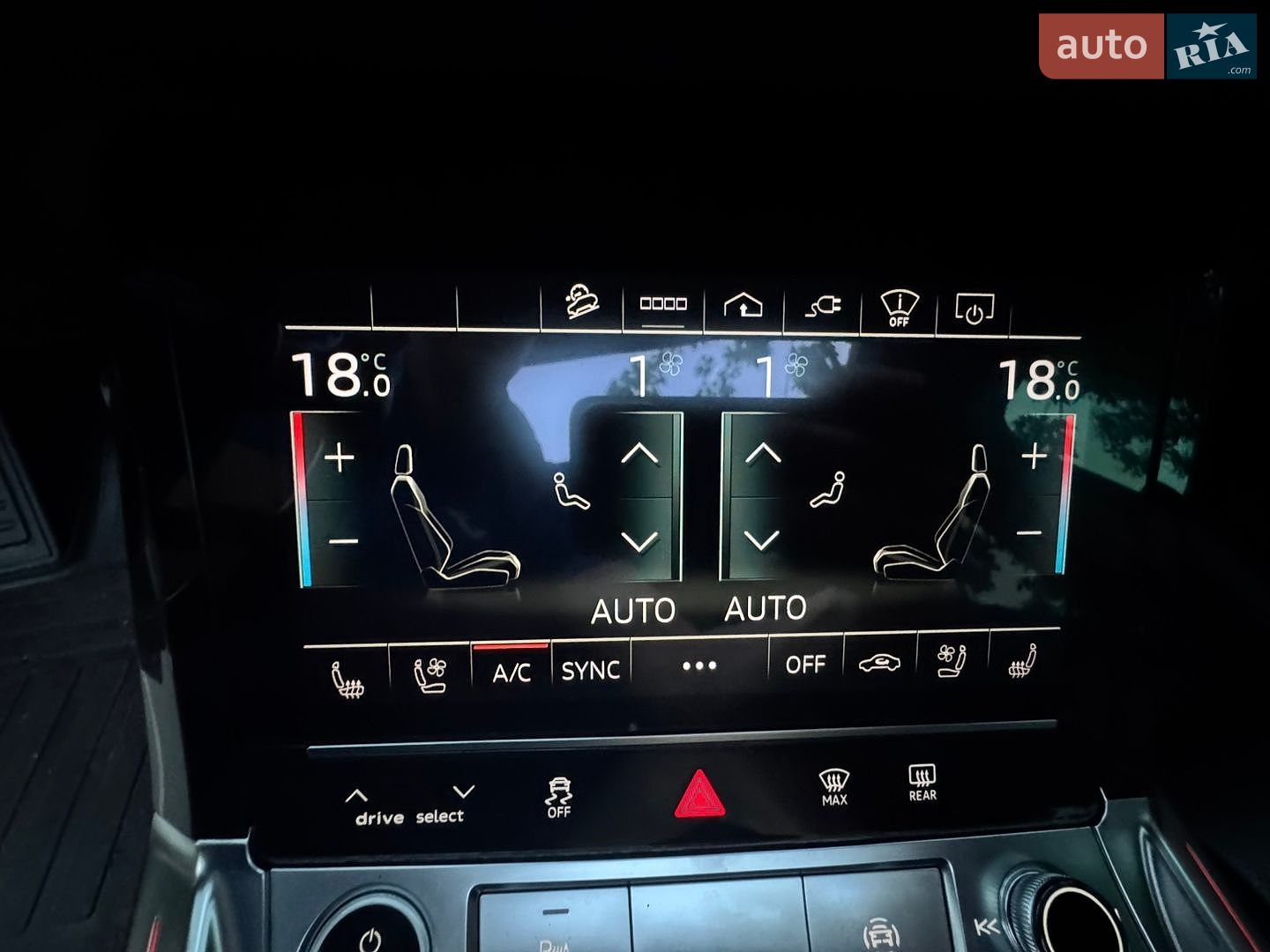Audi e-tron 2020 VIN WA1VABGE1MB020908 фото оголошення 26 з 30