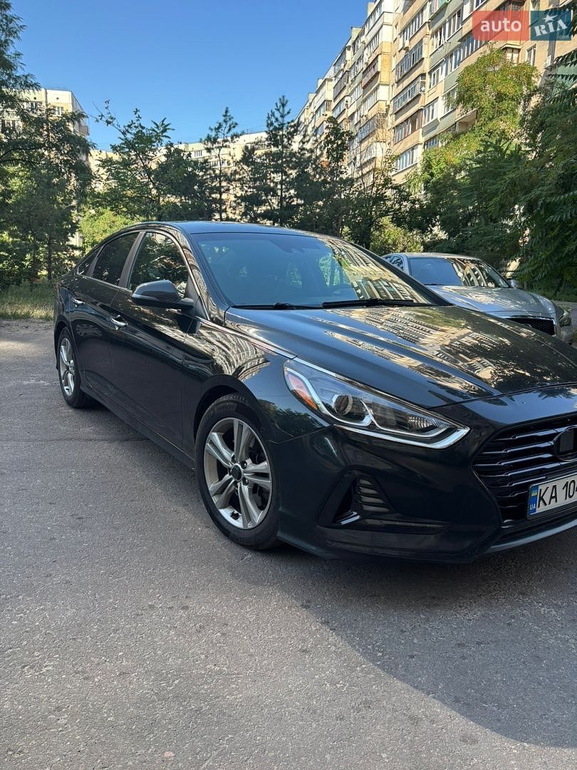 Hyundai Sonata 2017 VIN 5NPE34AF0JH610282 фото оголошення 3 з 64