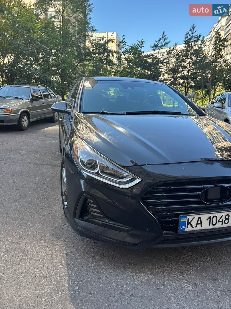 Hyundai Sonata 2017 VIN 5NPE34AF0JH610282 фото оголошення 4 з 64