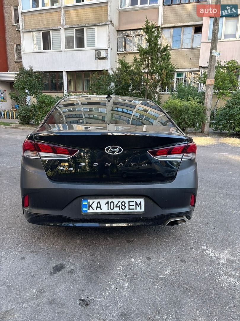 Hyundai Sonata 2017 VIN 5NPE34AF0JH610282 фото оголошення 10 з 64