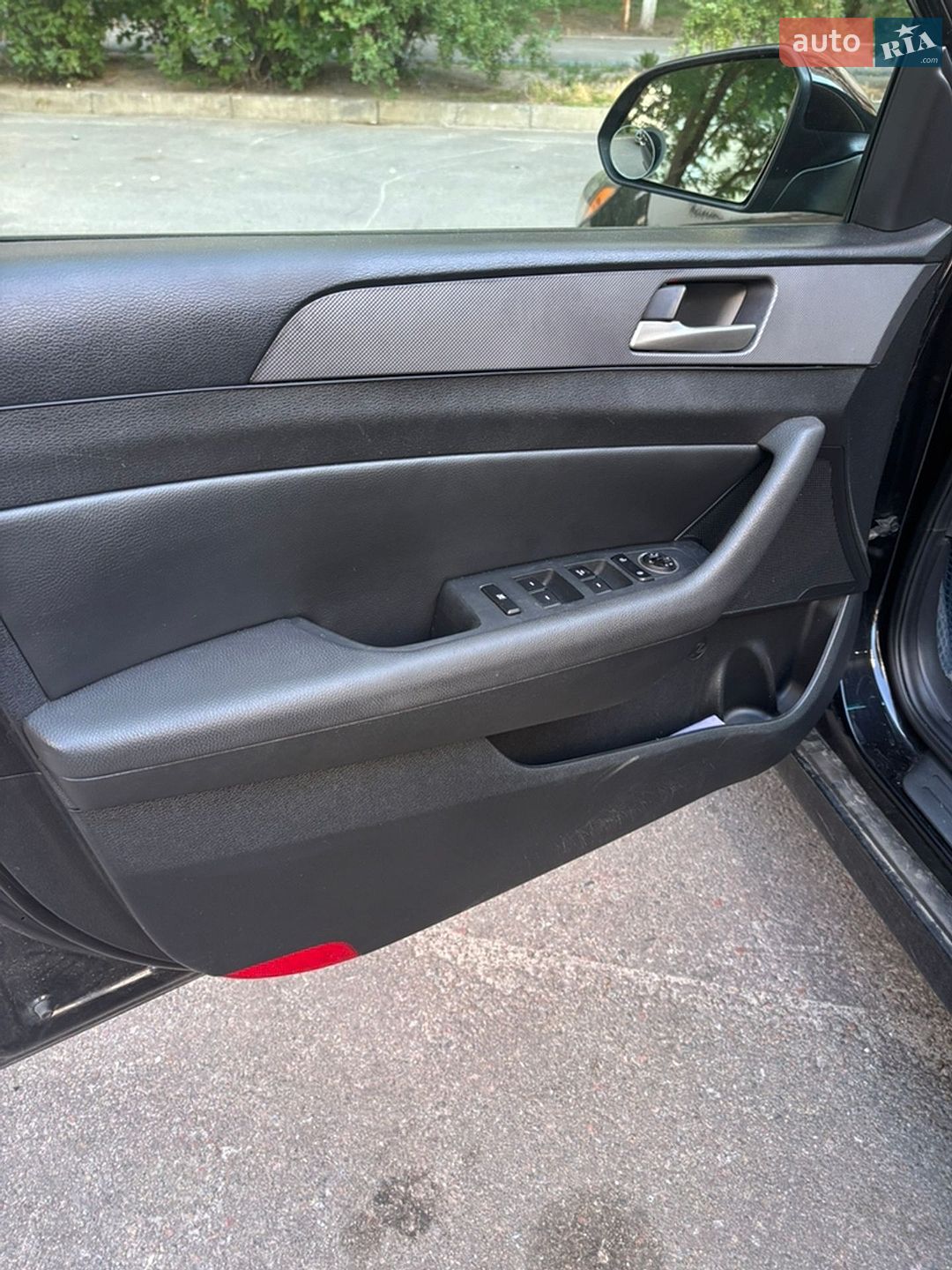 Hyundai Sonata 2017 VIN 5NPE34AF0JH610282 фото оголошення 19 з 64
