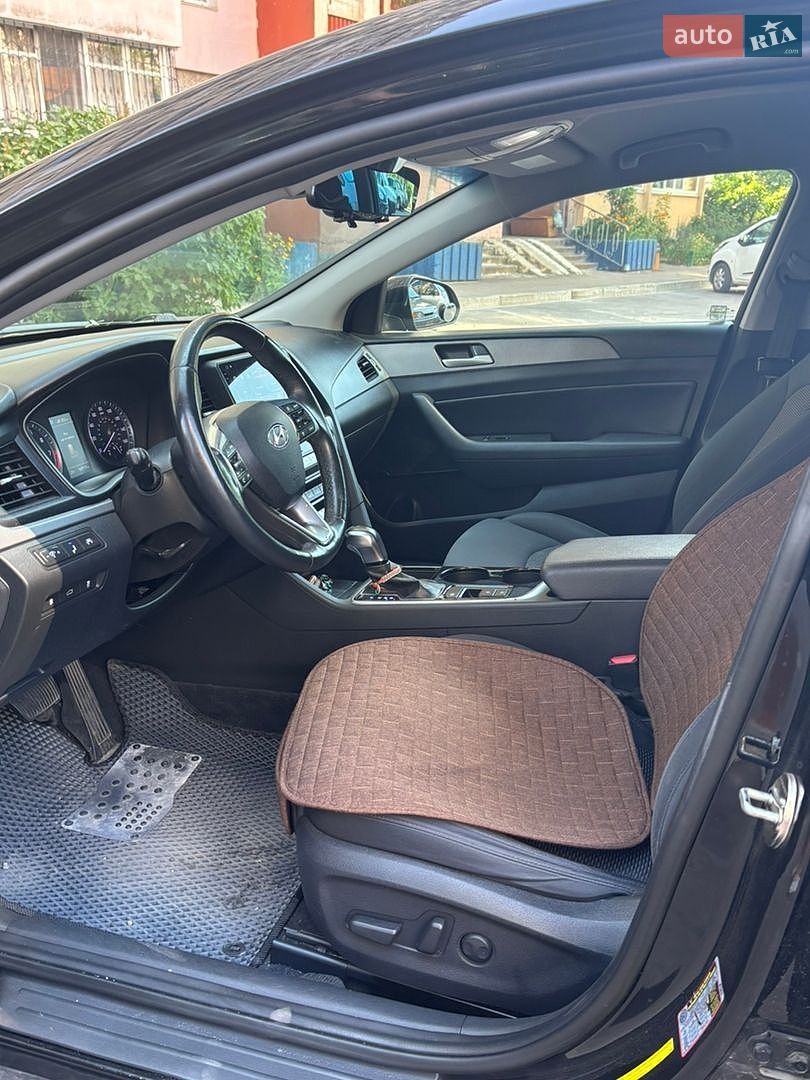 Hyundai Sonata 2017 VIN 5NPE34AF0JH610282 фото оголошення 28 з 64