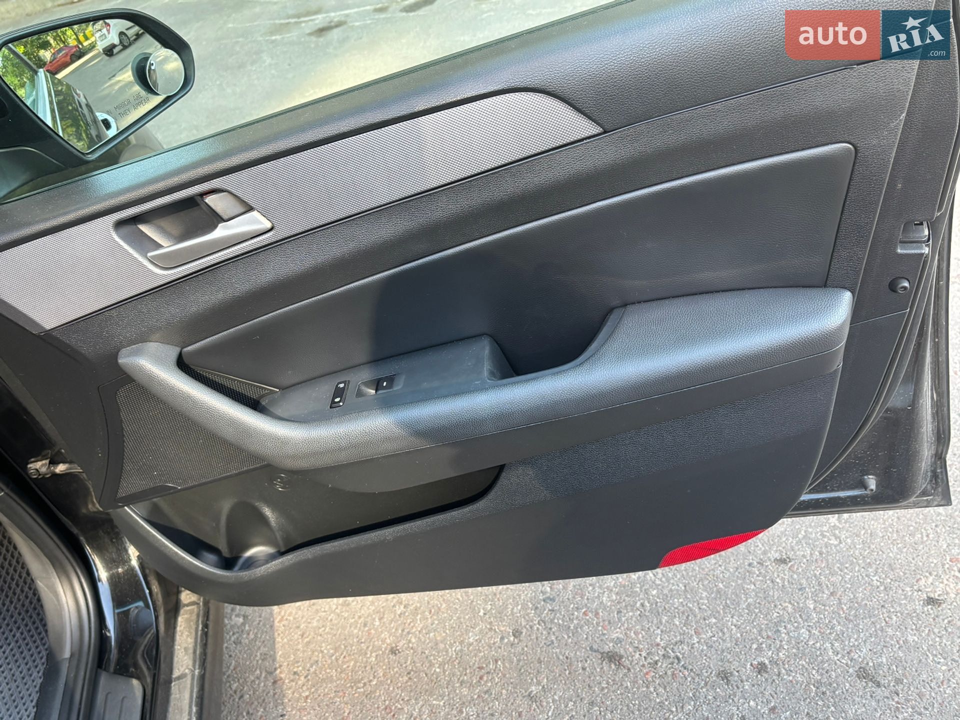 Hyundai Sonata 2017 VIN 5NPE34AF0JH610282 фото оголошення 32 з 64