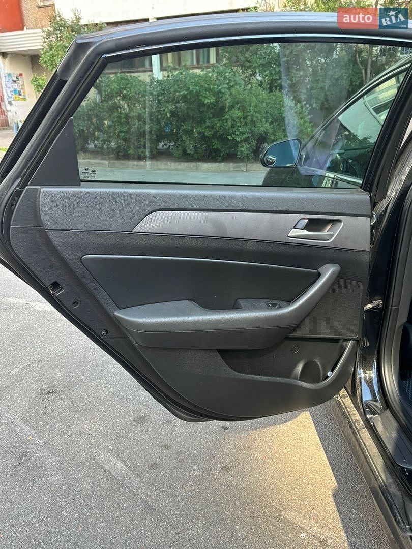 Hyundai Sonata 2017 VIN 5NPE34AF0JH610282 фото оголошення 45 з 64