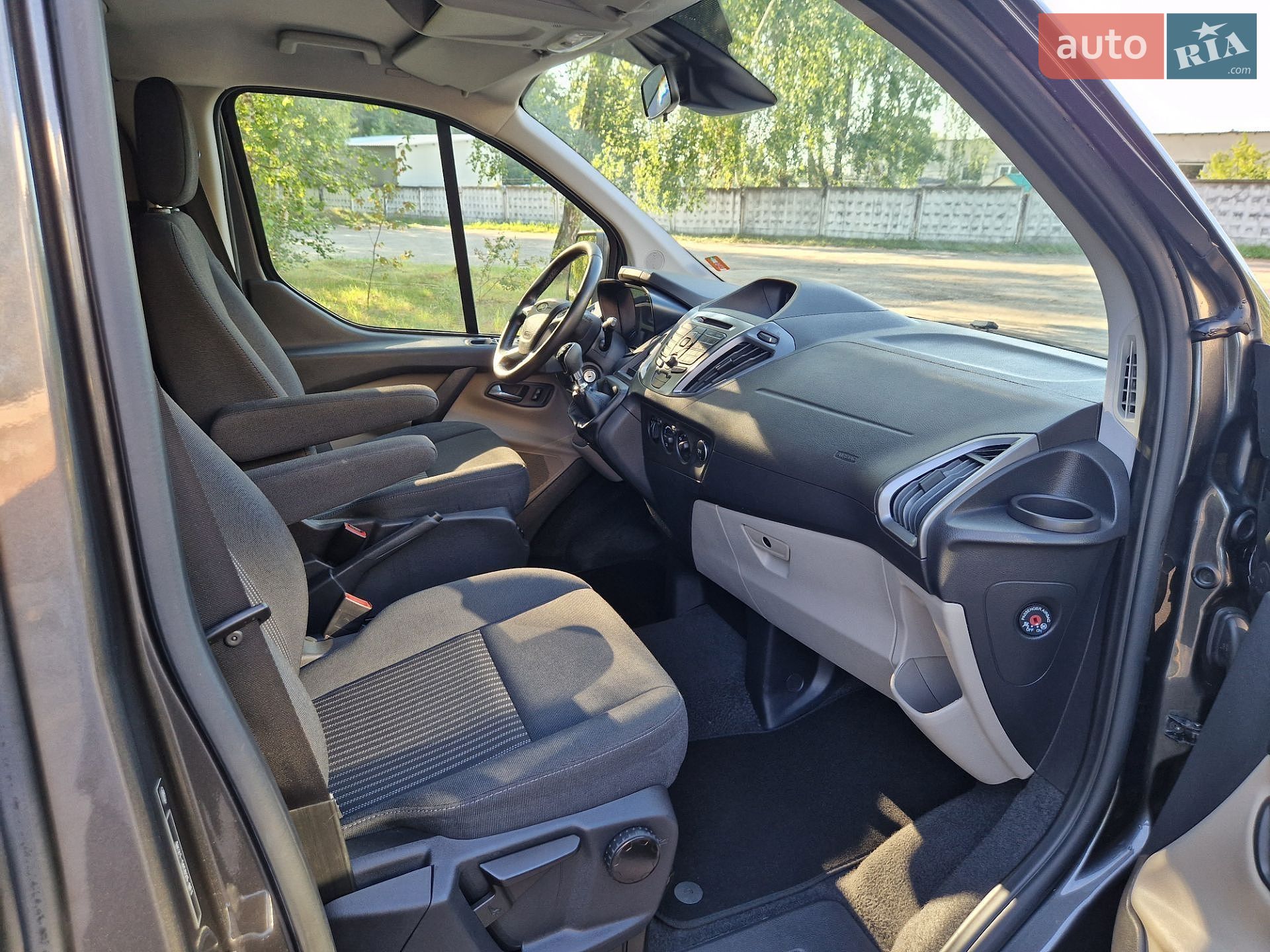 Ford Tourneo Custom 2017 VIN WF03XXTTG3HP52095 фото оголошення 24 з 30