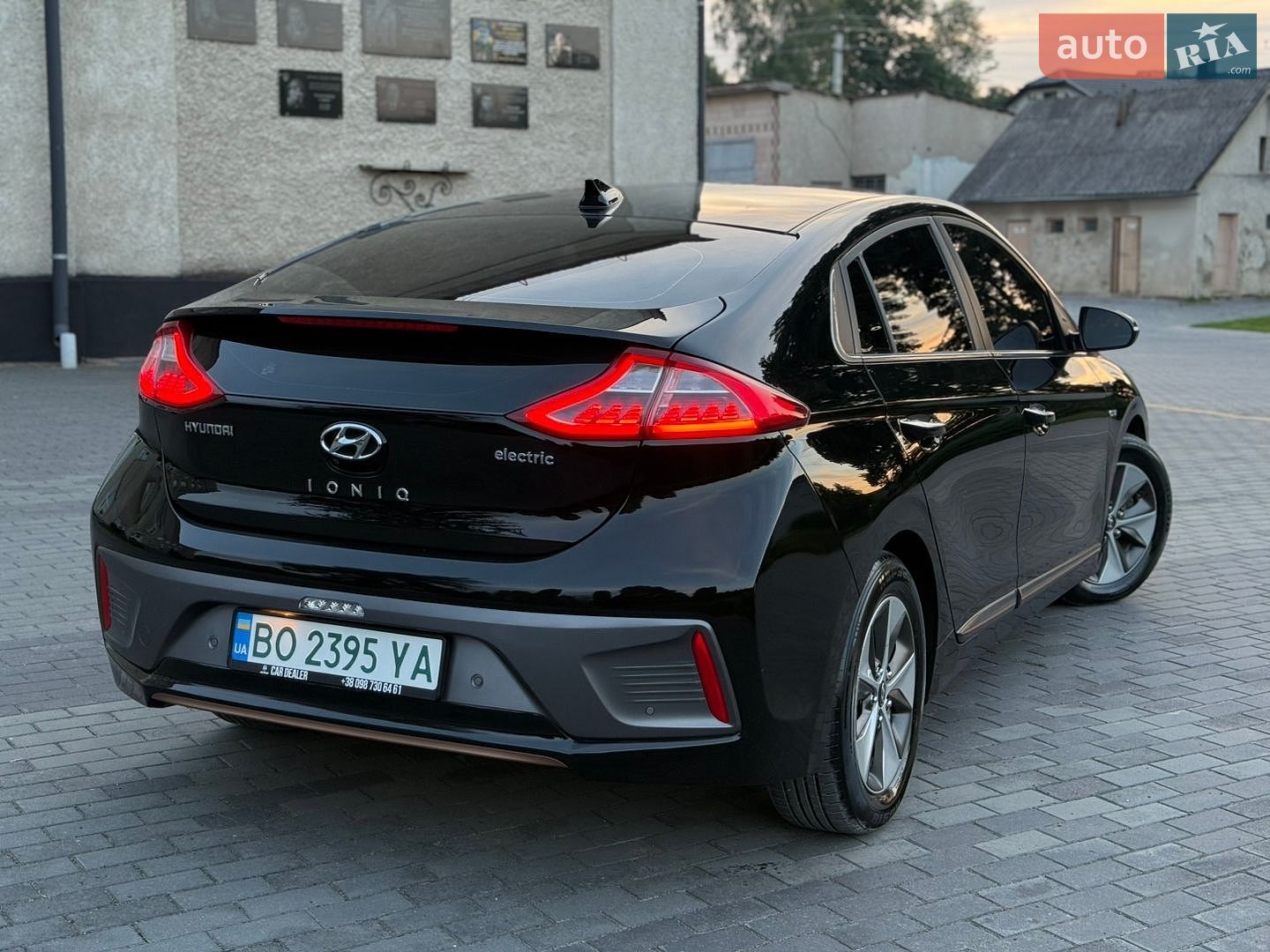 Hyundai Ioniq 2017 VIN KMHC851HFHU017583 фото оголошення 6 з 20