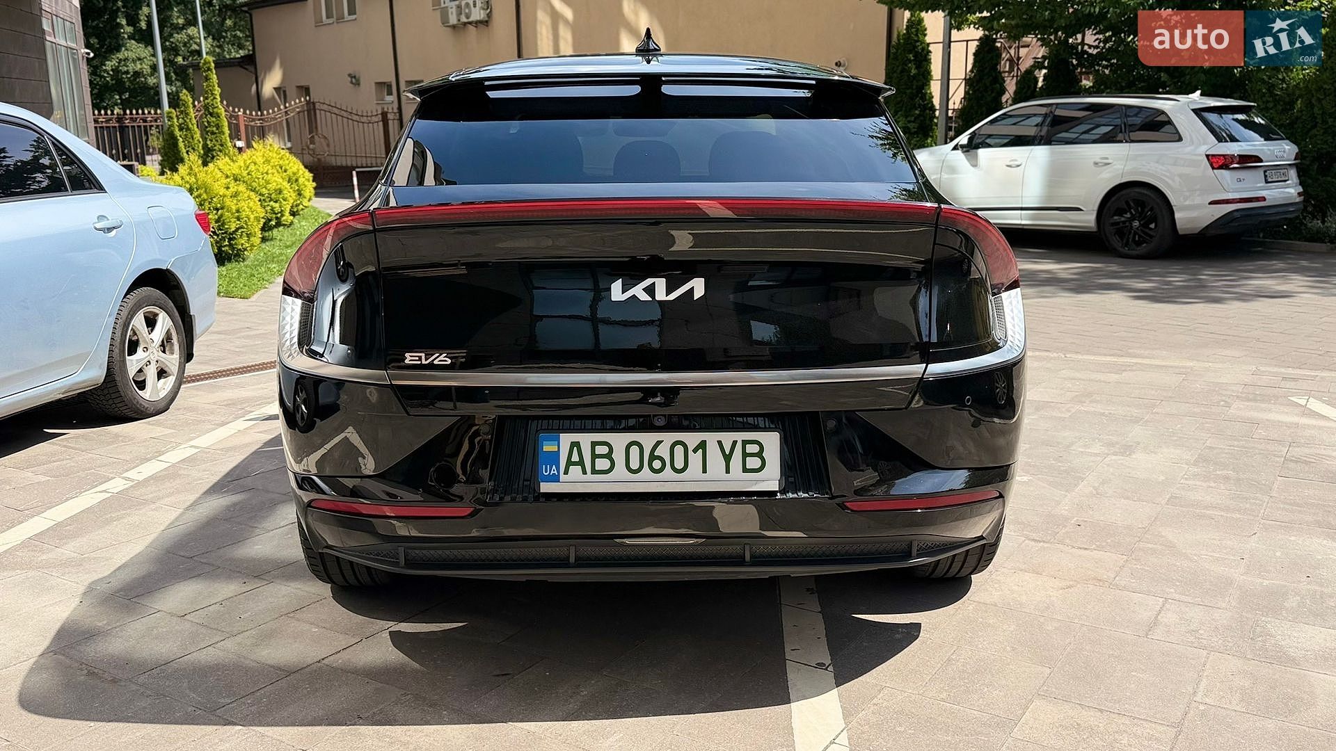 Kia EV6 2023 VIN KNDC34LA5P5117876 фото оголошення 5 з 10