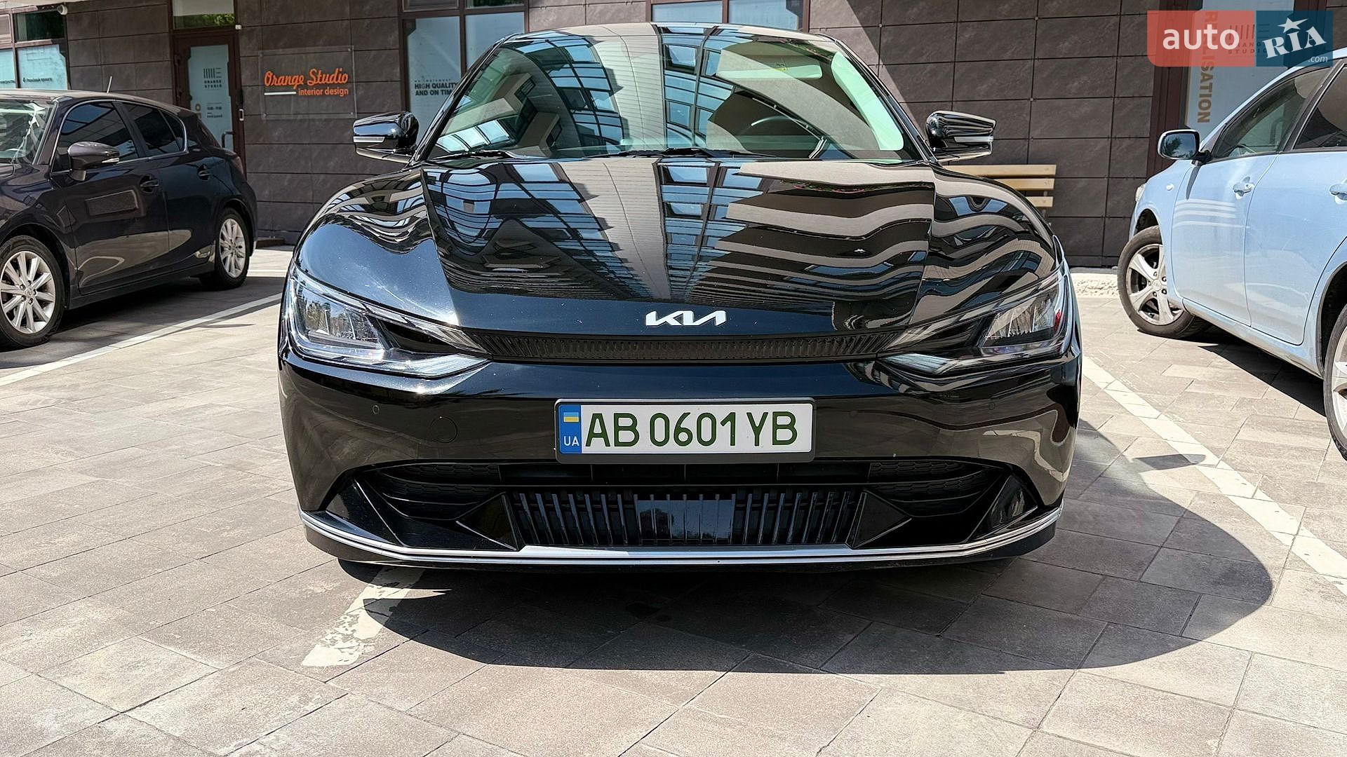 Kia EV6 2023 VIN KNDC34LA5P5117876 фото оголошення 6 з 10