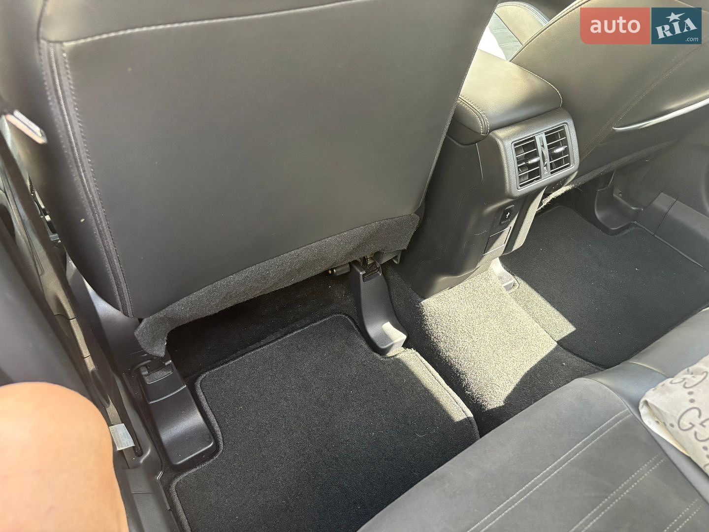 MITSUBISHI OUTLANDER 2019 VIN JA4AZ3A39KZ046181 фото оголошення 4 з 18