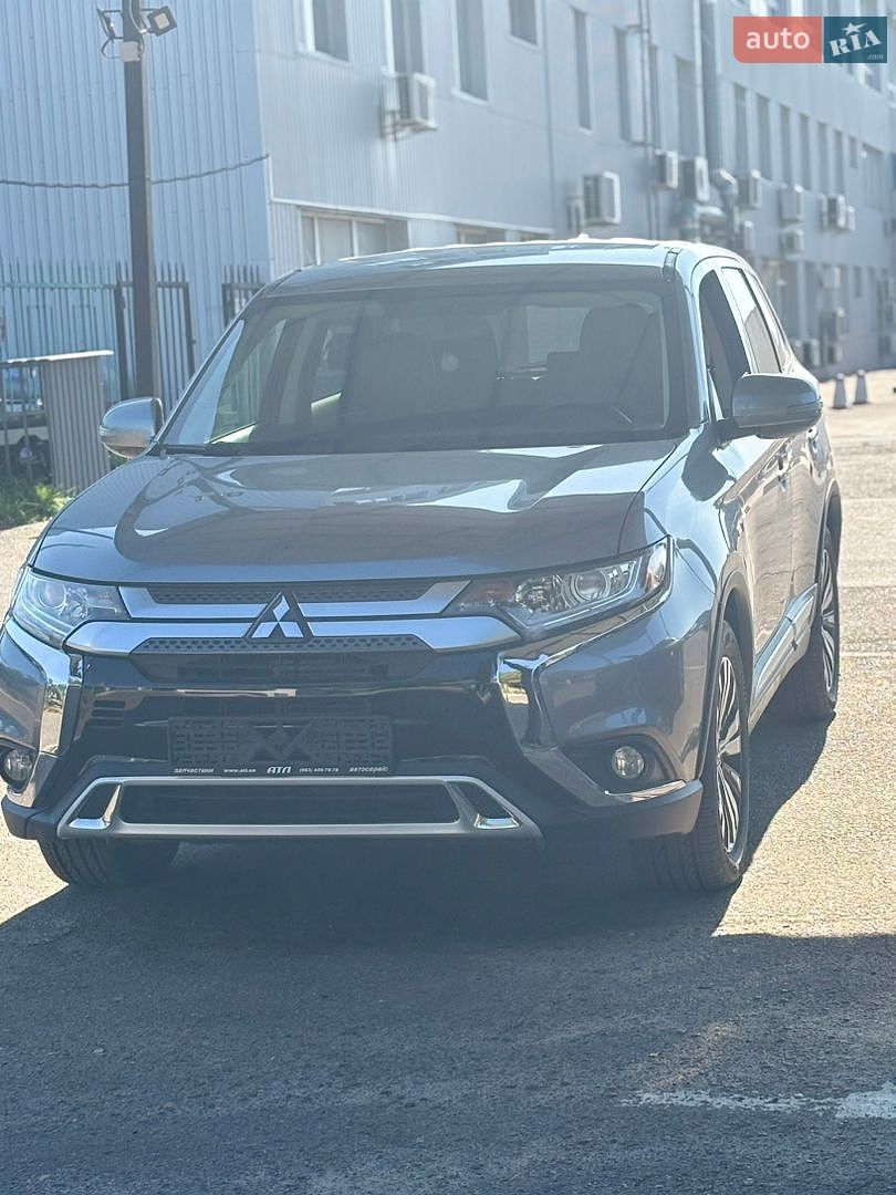 MITSUBISHI OUTLANDER 2019 VIN JA4AZ3A39KZ046181 фото оголошення 18 з 18