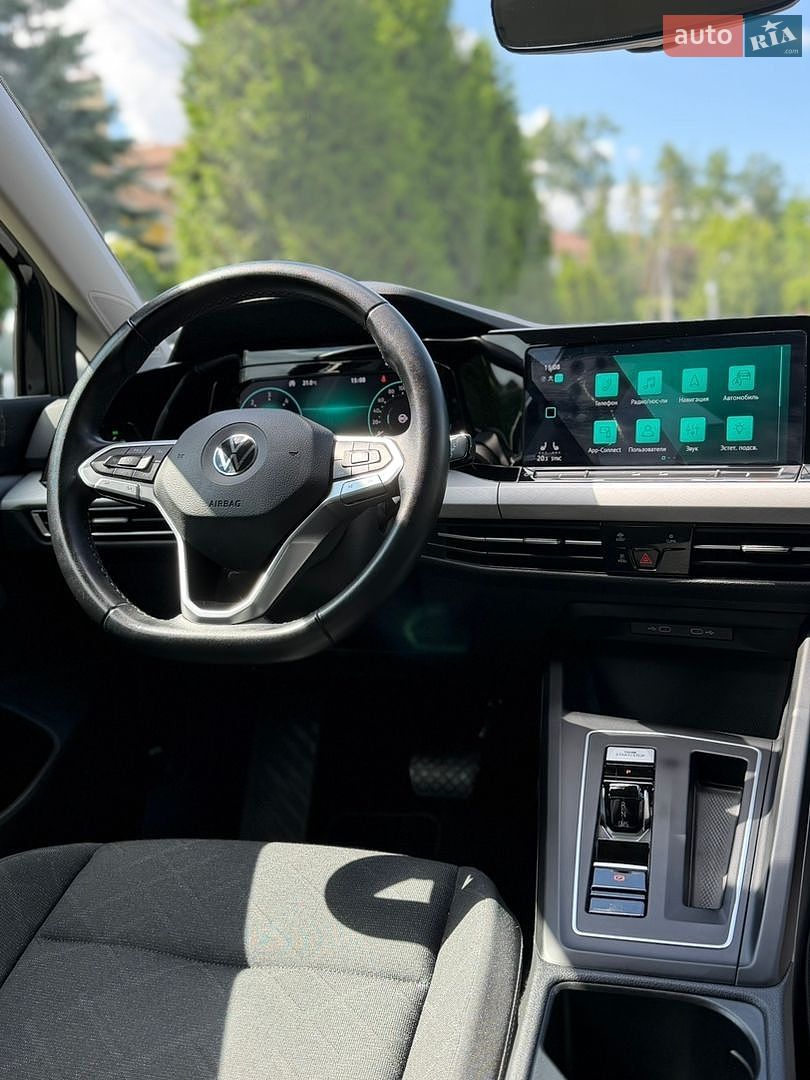 Volkswagen Golf 2022 VIN WVWZZZCDXPW515403 фото оголошення 14 з 70