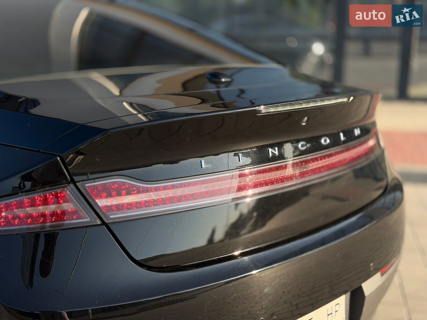 Lincoln MKZ 2019 VIN 3LN6L5D97KR626991 фото оголошення 15 з 46